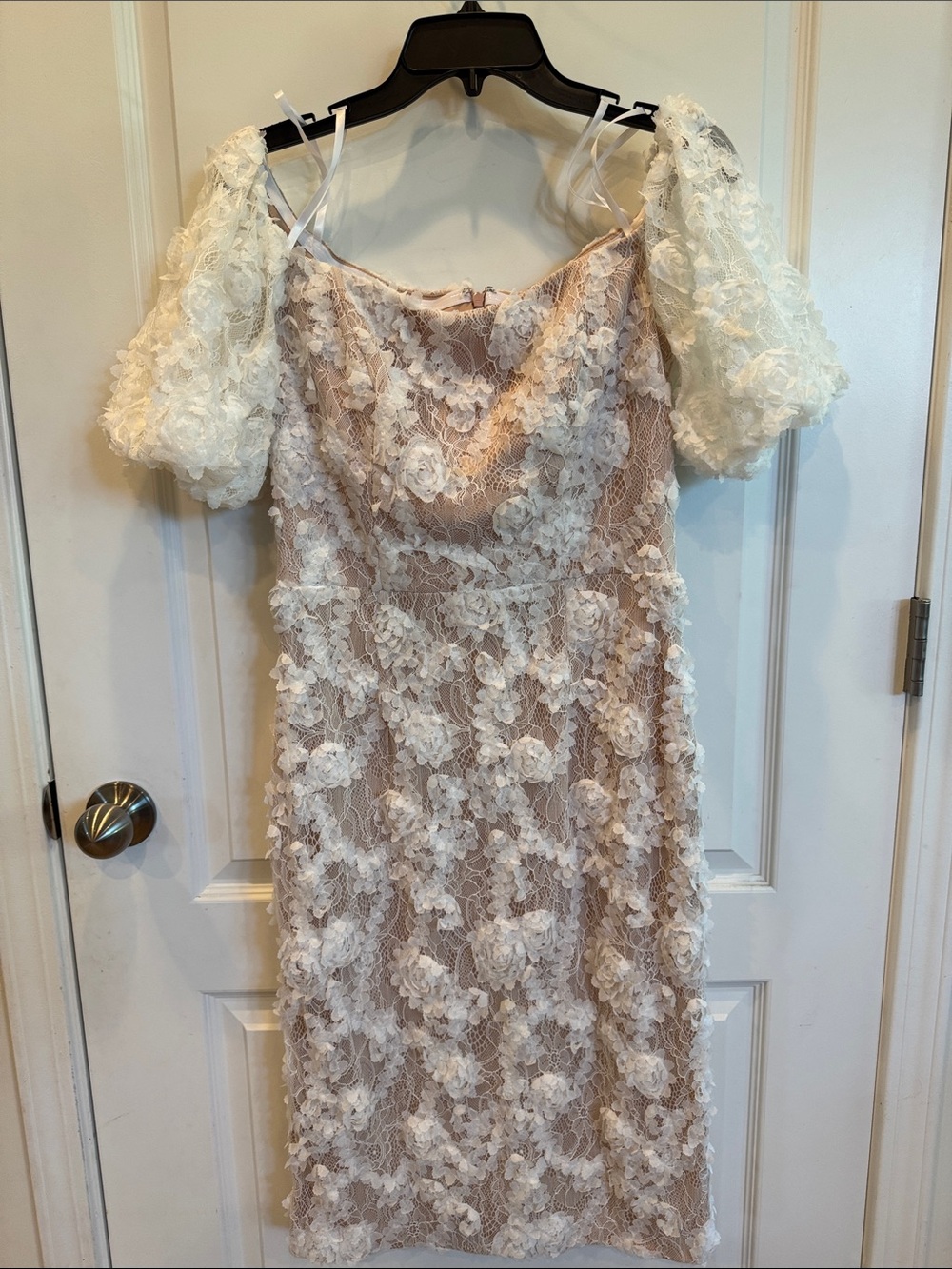 Xscape Ivory and Nude Floral Lace Midi Dress
